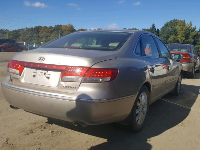 KMHFC46F17A139560 - 2007 HYUNDAI AZERA SE GOLD photo 4