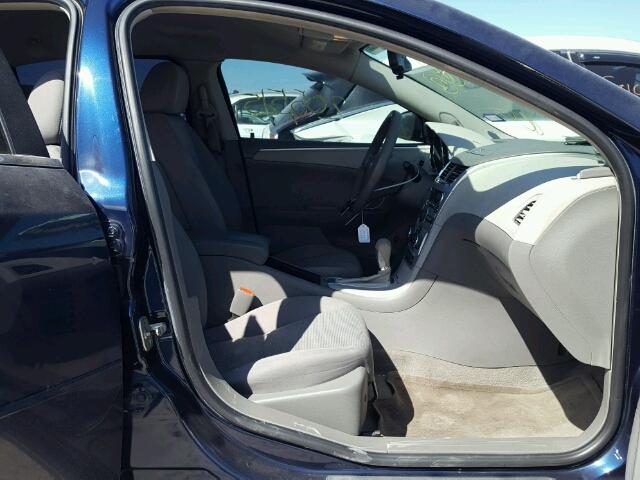 1G1ZH57B394191710 - 2009 CHEVROLET MALIBU 1LT BLUE photo 5