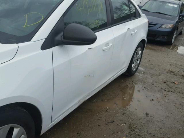 1G1PA5SG8E7172495 - 2014 CHEVROLET CRUZE LS WHITE photo 9