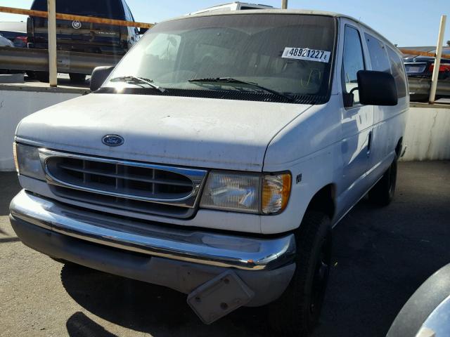 1FBSS31L4WHB78702 - 1998 FORD ECONOLINE WHITE photo 2