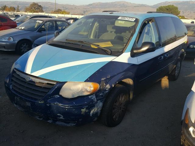 2A4GP44R36R873244 - 2006 CHRYSLER TOWN & COU BLUE photo 2