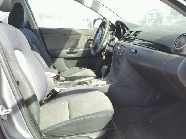 JM1BK12F751225883 - 2005 MAZDA 3 I GRAY photo 5