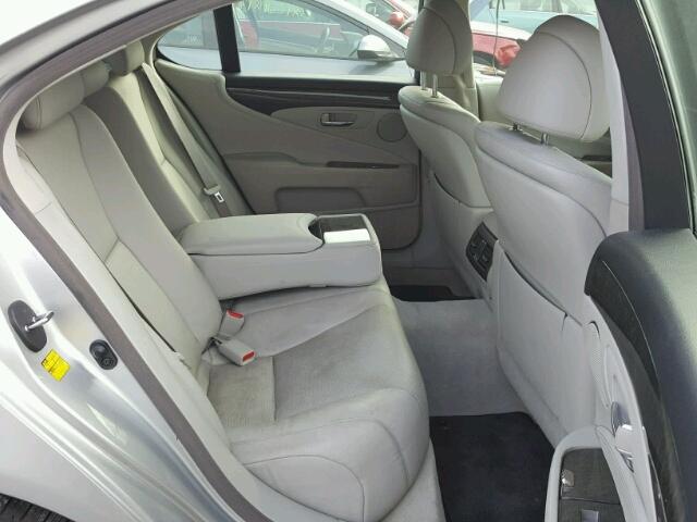 JTHCL46F295002399 - 2009 LEXUS LS 460 SILVER photo 6