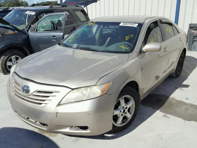 4T1BE46K17U518935 - 2007 TOYOTA CAMRY NEW GOLD photo 2