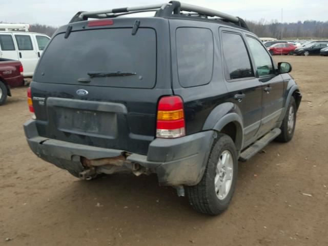 1FMYU93133KA50167 - 2003 FORD ESCAPE XLT BLACK photo 4