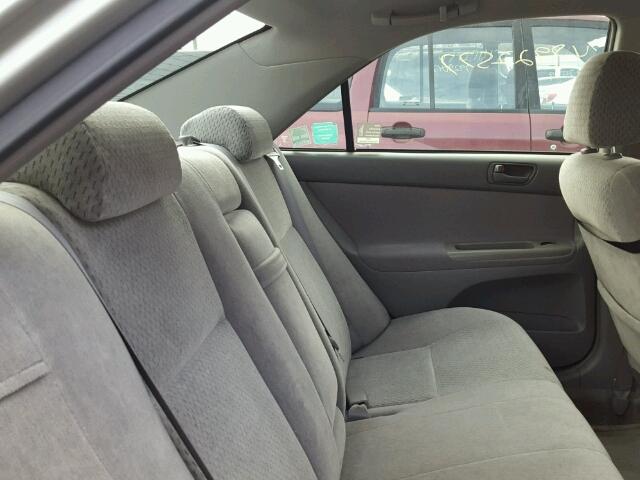 4T1BE32K43U258170 - 2003 TOYOTA CAMRY LE 银色 照片 6