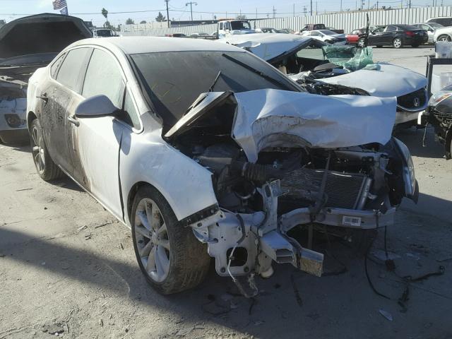 1G4PP5SK7D4211941 - 2013 BUICK VERANO WHITE photo 1