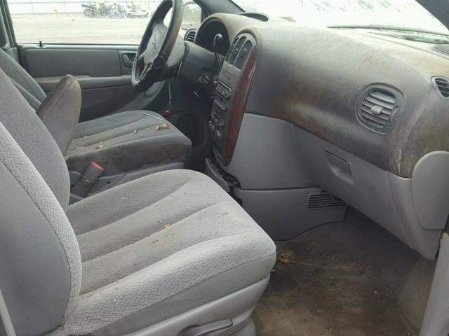 1C4GP44R94B529497 - 2004 CHRYSLER TOWN & COU 白色 照片 5