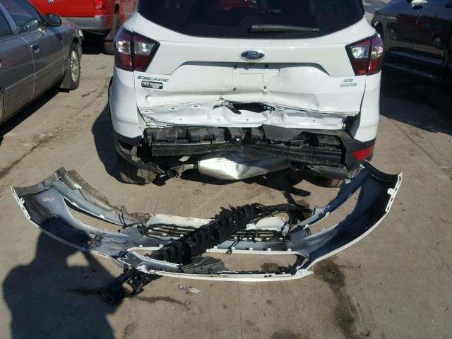 1FMCU0GD2HUC59809 - 2017 FORD ESCAPE SE WHITE photo 9