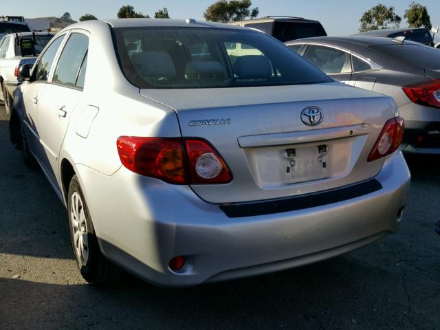 1NXBU40E89Z114085 - 2009 TOYOTA COROLLA BA SILVER photo 3