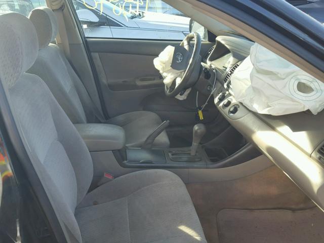 JTDBE32K820060380 - 2002 TOYOTA CAMRY LE შავი ფოტო 5