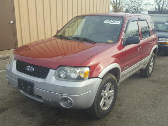 1FMCU95H35KD42814 - 2005 FORD ESCAPE HEV RED photo 2