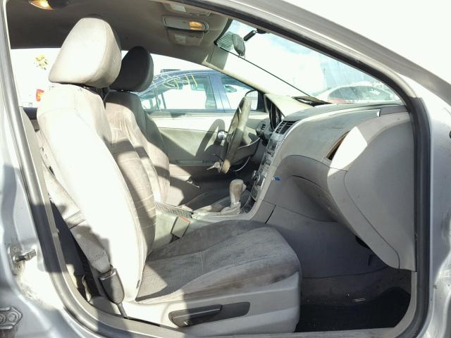1G1ZA5E16BF351295 - 2011 CHEVROLET MALIBU LS Gümüş foto 5