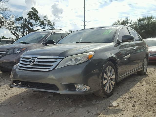 4T1BK3DB2BU436629 - 2011 TOYOTA AVALON BAS GREEN photo 2