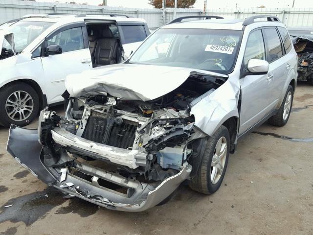 JF2SH646X9H773013 - 2009 SUBARU FORESTER 2 SILVER photo 2