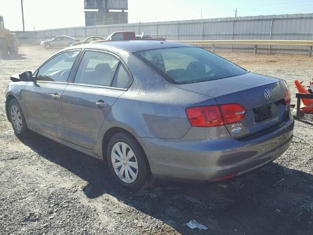 3VW2K7AJ5EM421958 - 2014 VOLKSWAGEN JETTA BASE GRAY photo 3