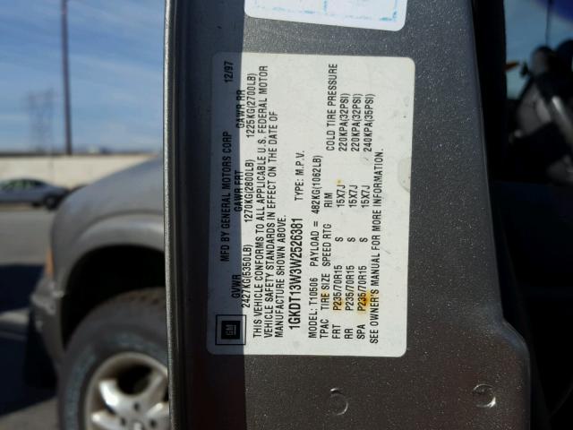 1GKDT13W3W2526381 - 1998 GMC ENVOY GRAY photo 10