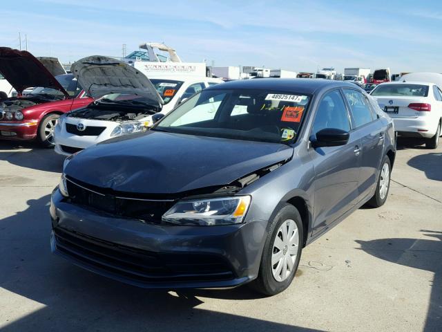 3VW2K7AJ0FM311160 - 2015 VOLKSWAGEN JETTA BASE GRAY photo 2