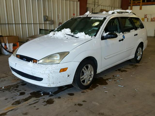 1FAFP36351W273268 - 2001 FORD FOCUS SE WHITE photo 2