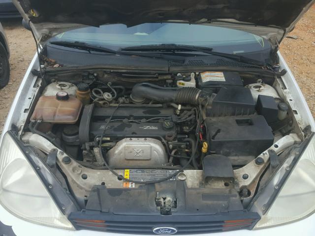 1FAFP36351W273268 - 2001 FORD FOCUS SE WHITE photo 7