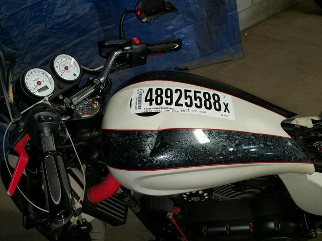 5VPHS36D8A3001312 - 2010 VICTORY MOTORCYCLES HAMMER S 白色 照片 5