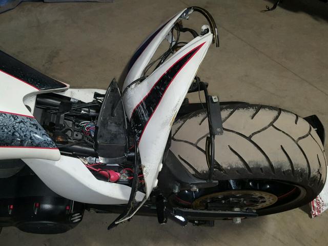 5VPHS36D8A3001312 - 2010 VICTORY MOTORCYCLES HAMMER S 白色 照片 6