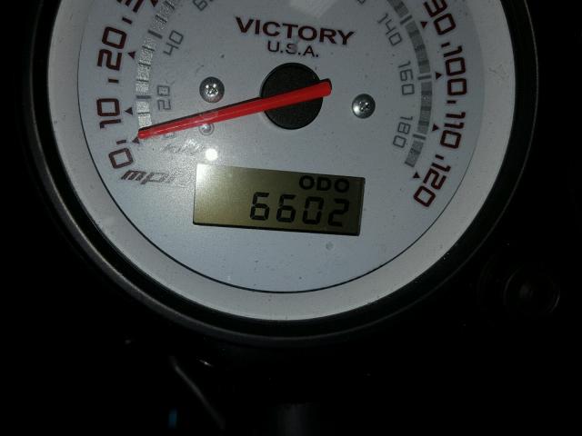 5VPHS36D8A3001312 - 2010 VICTORY MOTORCYCLES HAMMER S 白色 照片 8