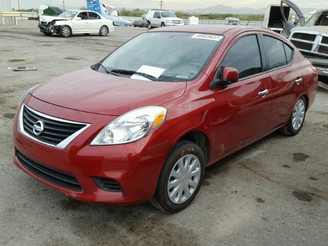 3N1CN7APXCL871629 - 2012 NISSAN VERSA S RED photo 2