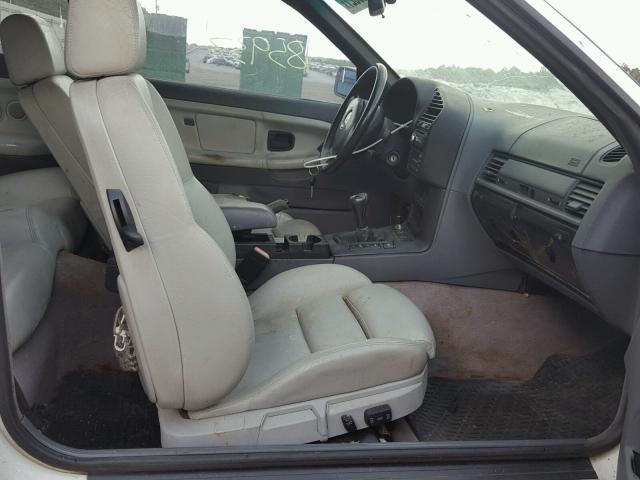 WBABK7332XET68305 - 1999 BMW 328 IC WHITE photo 5