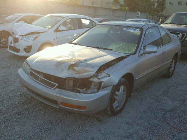 1HGCD7251TA022723 - 1996 HONDA ACCORD EX BEIGE photo 2