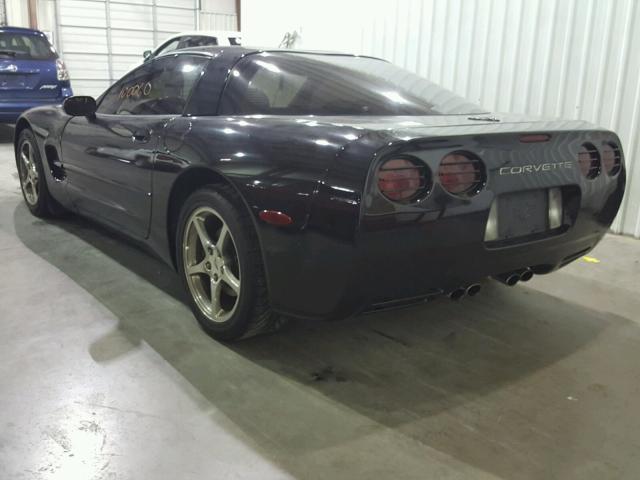 1G1YY22G525124166 - 2002 CHEVROLET CORVETTE BLACK photo 3