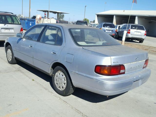 JT2BG12K6T0367121 - 1996 TOYOTA CAMRY DX BLUE photo 3