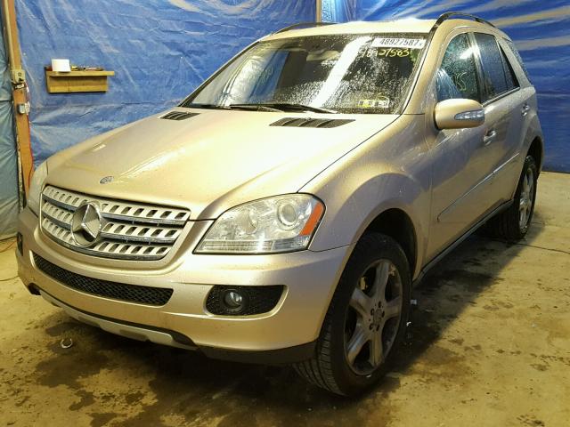 4JGBB86E46A071821 - 2006 MERCEDES-BENZ ML 350 GOLD photo 2