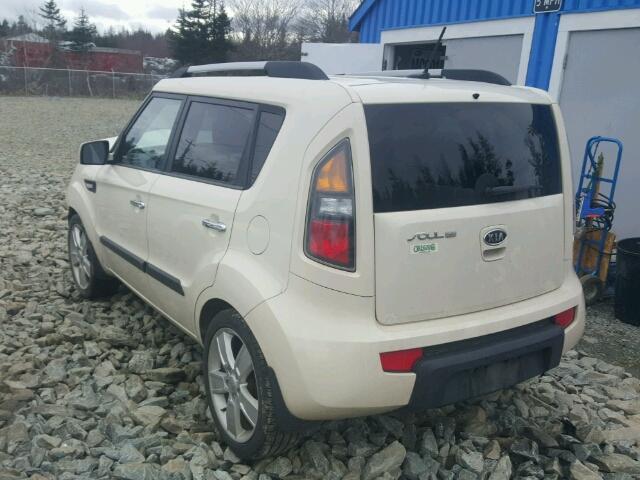 KNDJT2A20B7323319 - 2011 KIA SOUL + WHITE photo 3