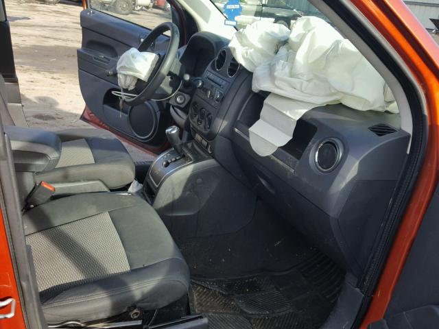 1J4FT47A09D228457 - 2009 JEEP COMPASS SP ORANGE photo 5