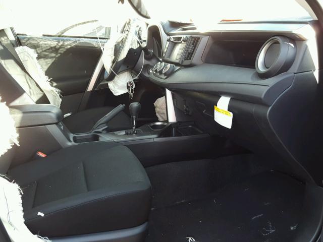 JTMZFREV1HJ141468 - 2017 TOYOTA RAV4 LE Boz foto 5