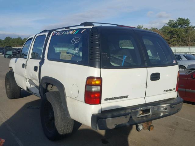 3GNGK26U72G269875 - 2002 CHEVROLET SUBURBAN K WHITE photo 3