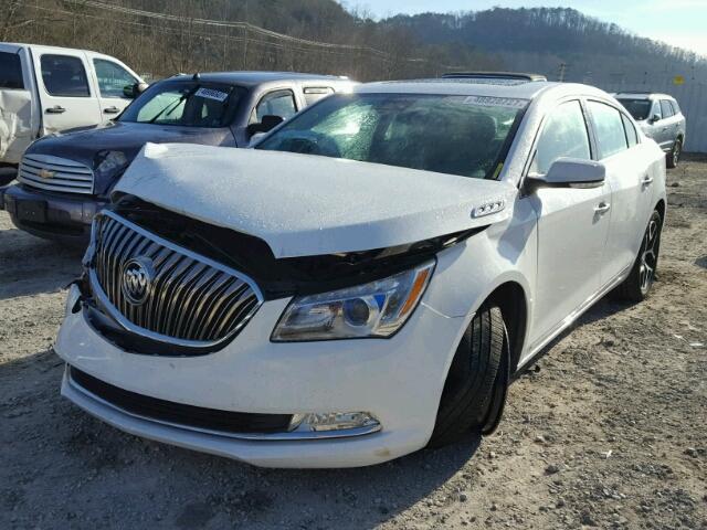 1G4G45G37GF199390 - 2016 BUICK LACROSSE S WHITE photo 2