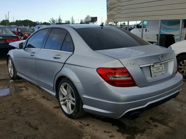 WDDGF4HBXDA784137 - 2013 MERCEDES-BENZ C 250 BLUE photo 3