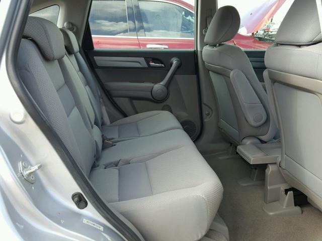 3CZRE38389G700330 - 2009 HONDA CR-V LX SILVER photo 6