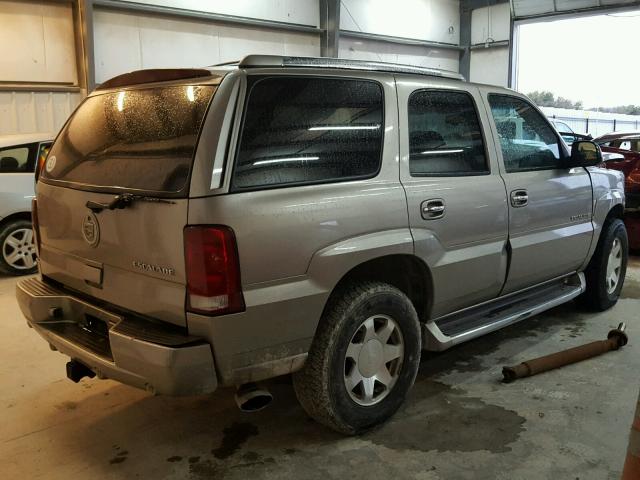 1GYEK63N82R121362 - 2002 CADILLAC ESCALADE L GRAY photo 4