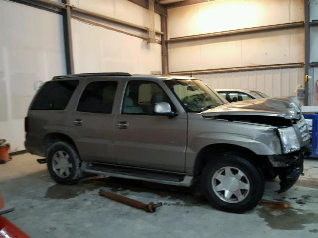 1GYEK63N82R121362 - 2002 CADILLAC ESCALADE L GRAY photo 9