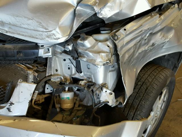 2CNDL73F756148478 - 2005 CHEVROLET EQUINOX LT SILVER photo 9