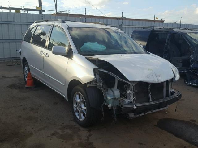 5TDBA22C74S016854 - 2004 TOYOTA SIENNA XLE WHITE photo 1