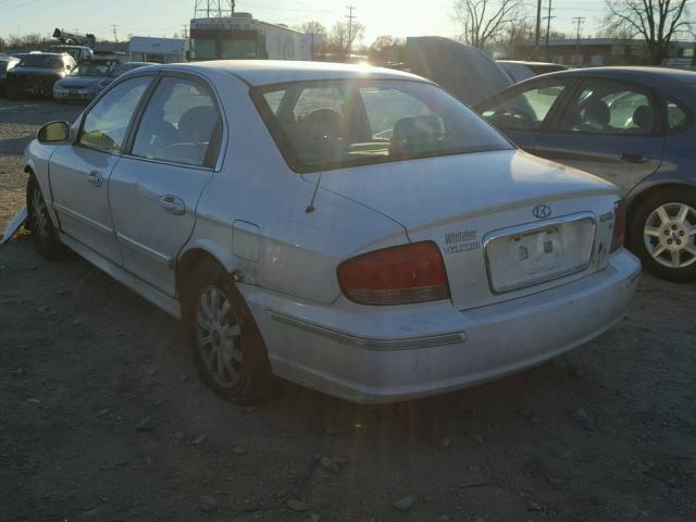 KMHWF35H34A033238 - 2004 HYUNDAI SONATA GLS WHITE photo 3