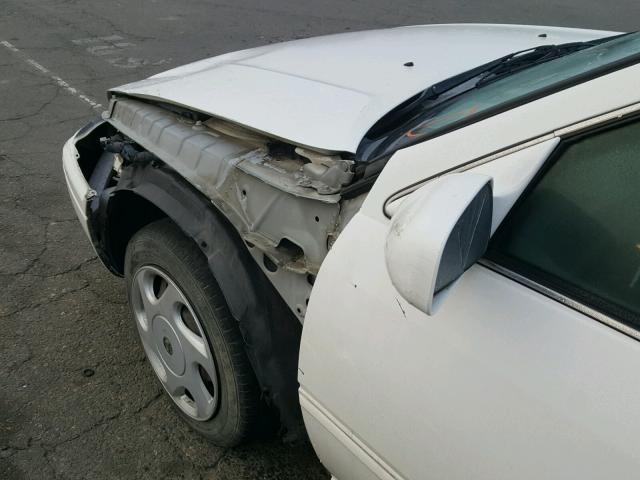 JT2BF22KXV0028728 - 1997 TOYOTA CAMRY LE თეთრი ფოტო 9