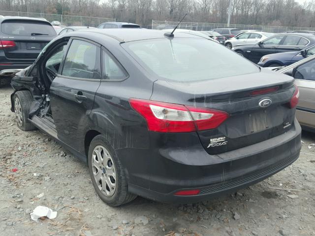 1FAHP3F25CL462961 - 2012 FORD FOCUS SE BLACK photo 3