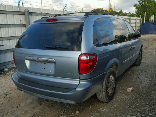 2C4GP54L35R209483 - 2005 CHRYSLER TOWN & COU 蓝色 照片 4