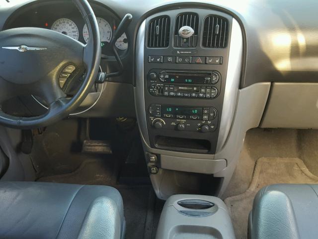 2C4GP54L35R209483 - 2005 CHRYSLER TOWN & COU 蓝色 照片 9