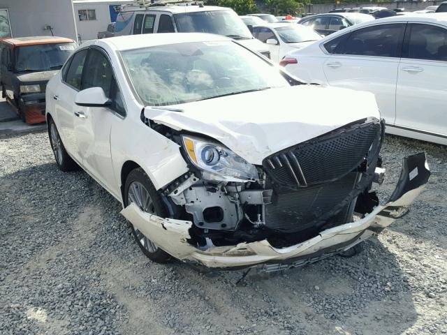 1G4PS5SKXD4205713 - 2013 BUICK VERANO WHITE photo 1